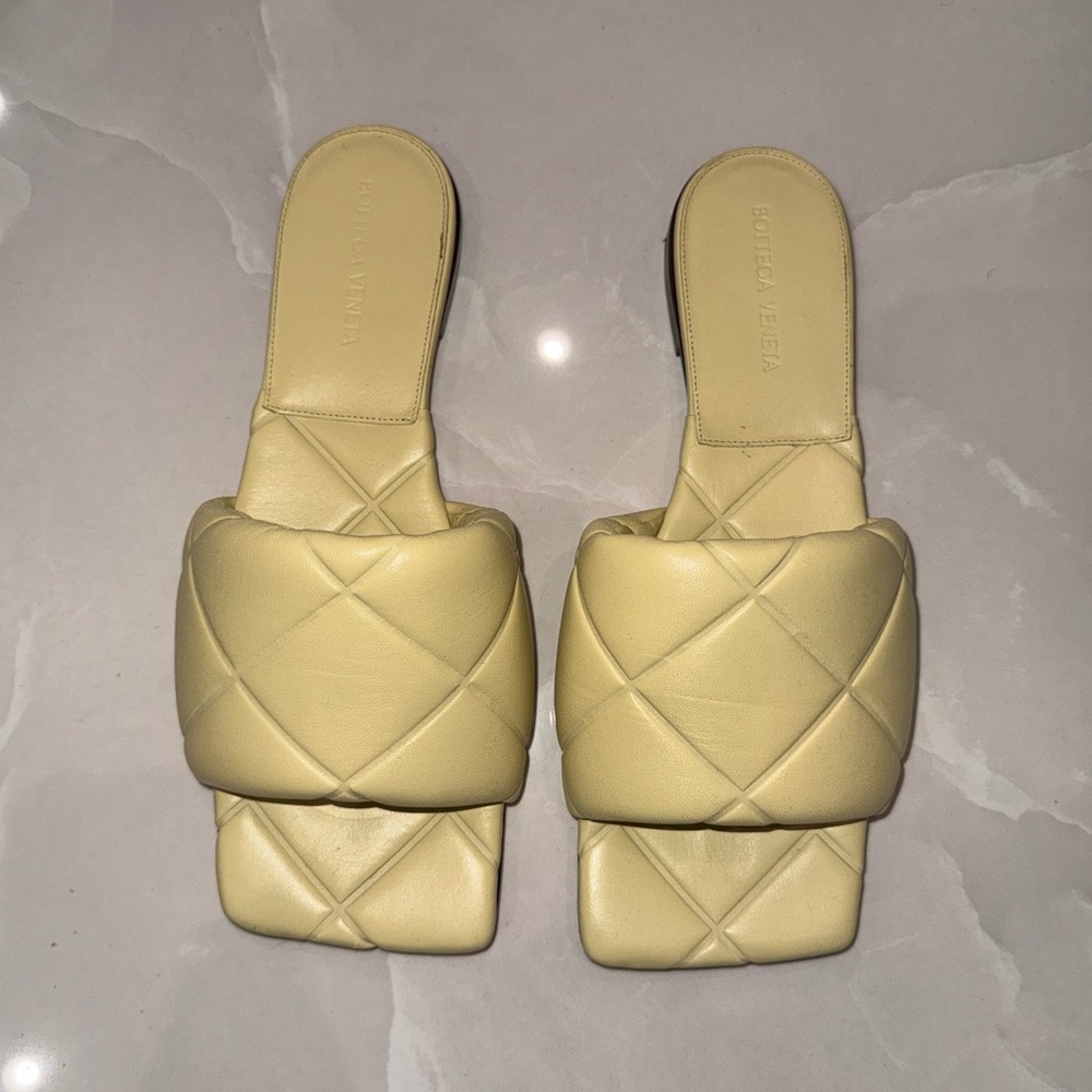 Bottega Veneta Lido Slide Sandals - Yellow